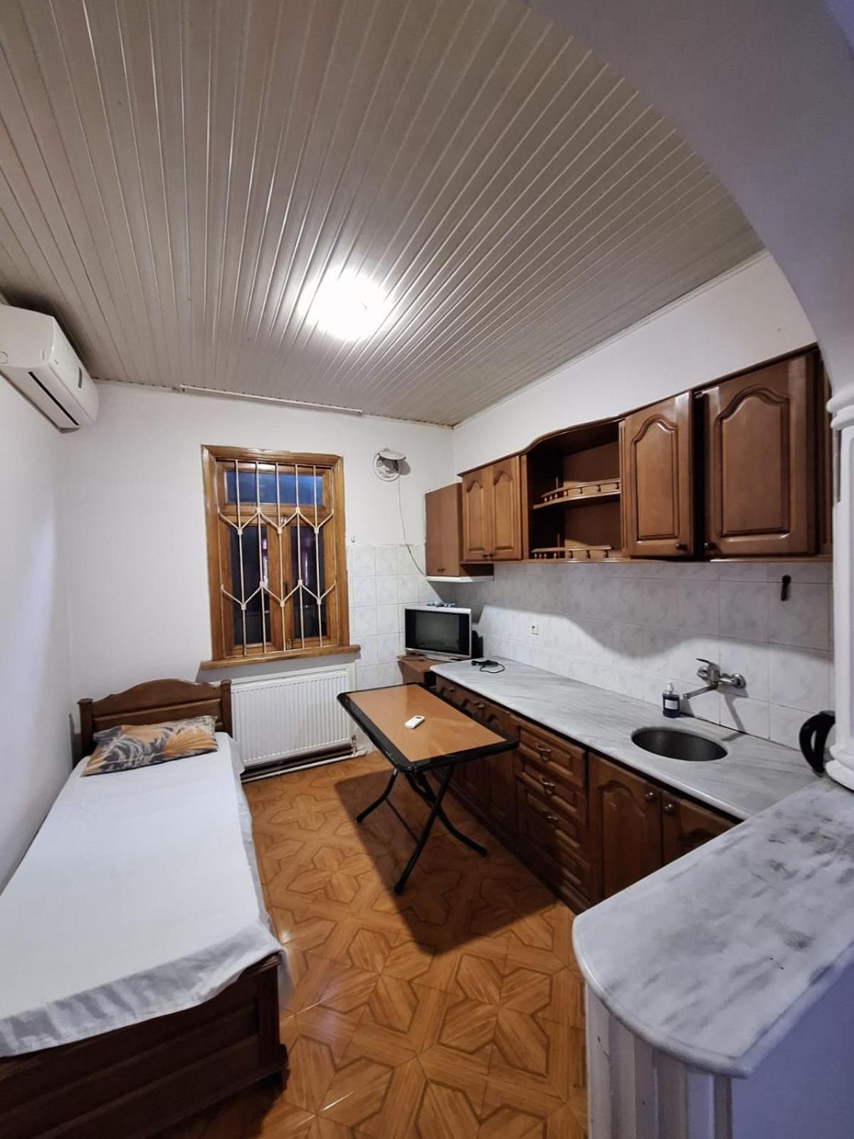 Nino And Ali Apartment Batumi Exterior photo