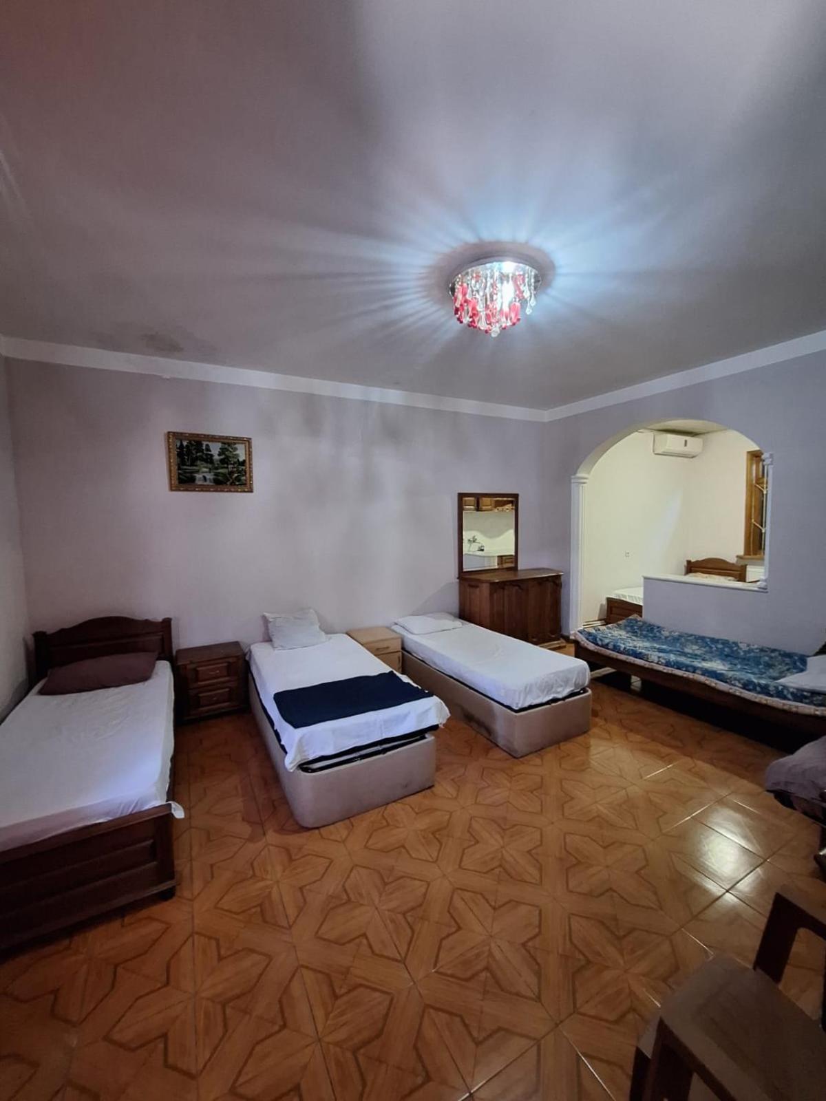 Nino And Ali Apartment Batumi Exterior photo