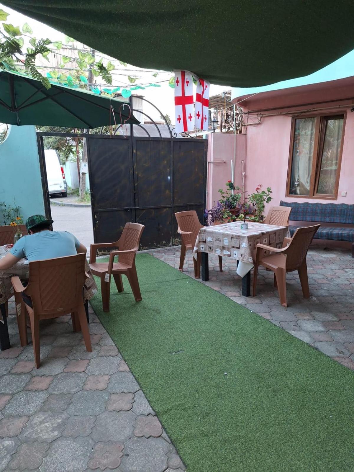 Nino And Ali Apartment Batumi Exterior photo